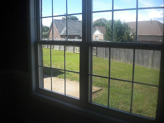 5th image of 9011 Seton Ct