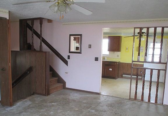 3rd image of 5934 Rosebelle Ave