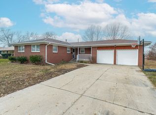 321 N Putter Ln, Wichita, KS 67212