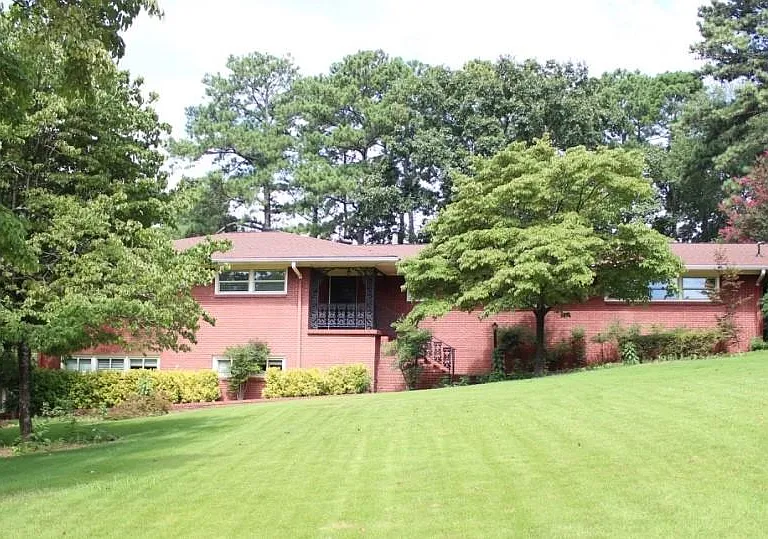 3872 Orchard Rd SE — Photo 1
