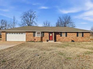 703 Quail Creek Dr, Perry, OK 73077