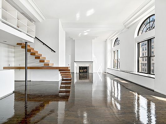 3rd image of 315 W 23rd St APT 12D