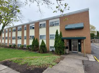 420 S 9th Ave #C-4, Highland Park, NJ