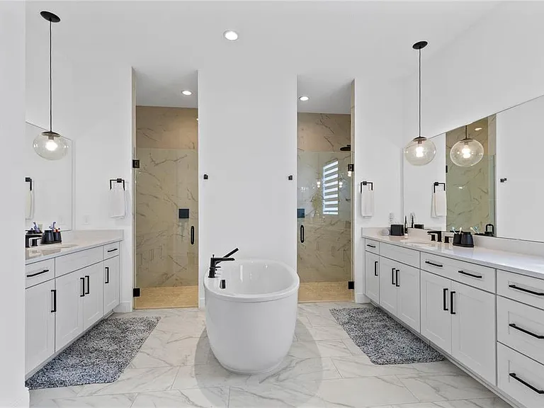 9445 Santorini Dr — Photo 17
