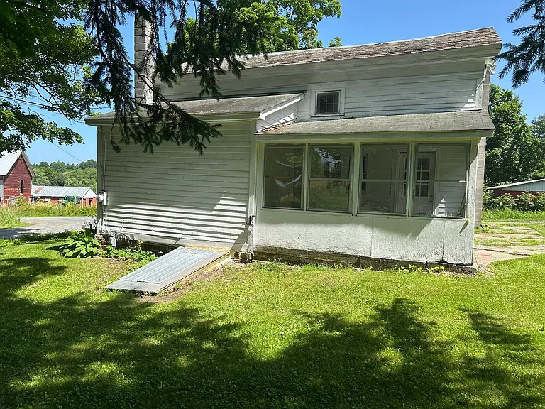 120 Coach Rd — Photo 5