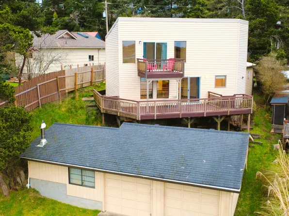 34970 6th St, Pacific City, OR 97135