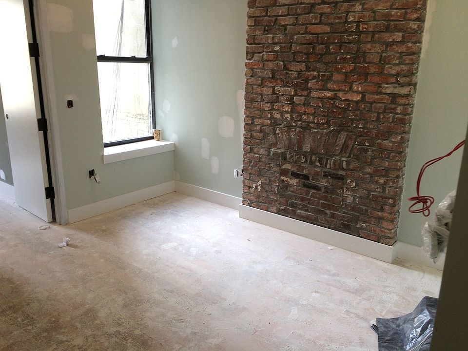 1st image of 903 Saint Johns Pl APT 3