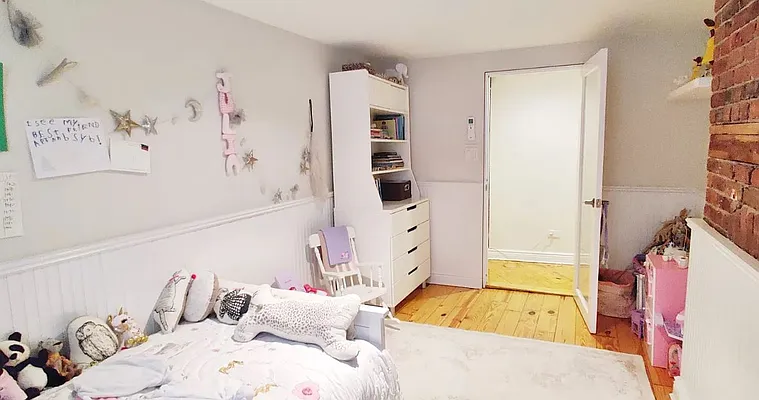 Rented by Costa Properties Group LLC | media 9