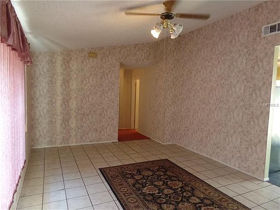 3rd image of 304 Elnora Ave