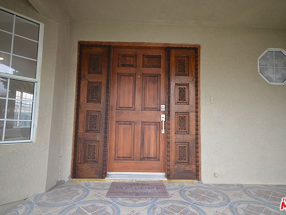 3rd image of 12771 De Garmo Ave