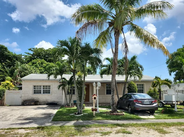 3541 E 9th Ct, Hialeah, FL 33013
