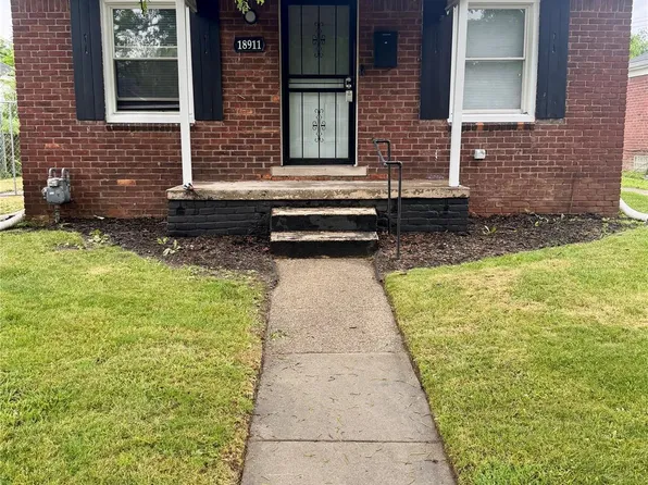 18911 Oakfield St, Detroit, MI 48235