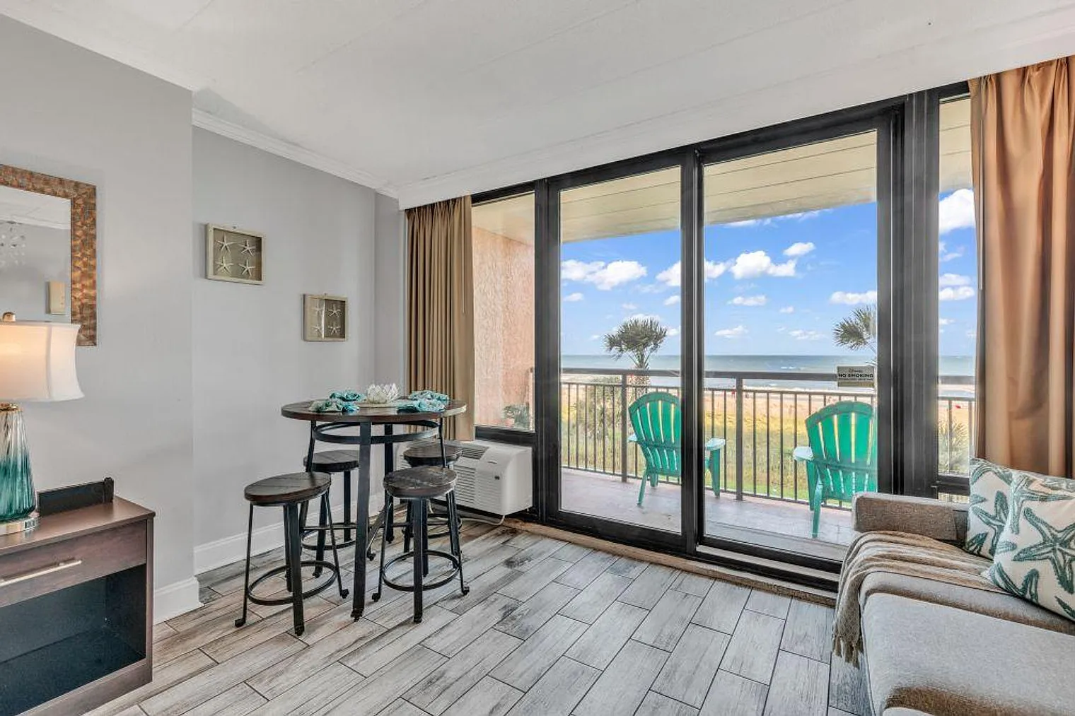 Studio, 1.0 bath, 398 sqft, $2,760 — Photo 2