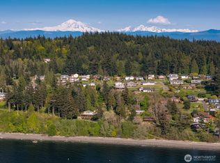 2579 W Shore Dr, Lummi Island, WA