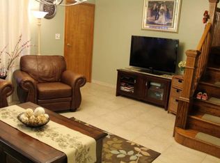 6433 78th St, Middle Village, NY 11379