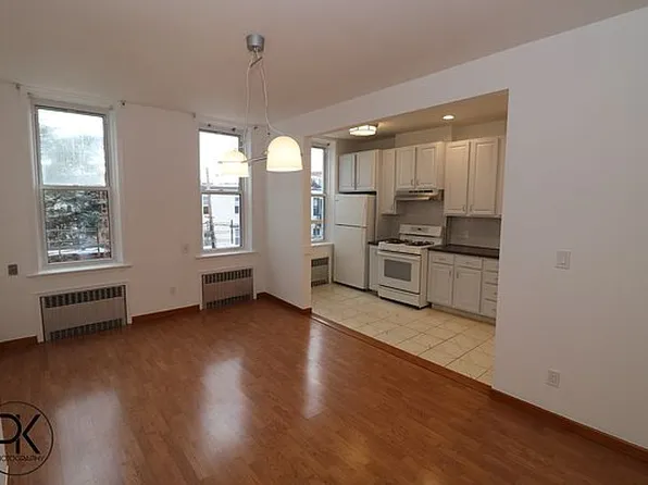 2025 Linden St Floor 2, Ridgewood, NY 11385