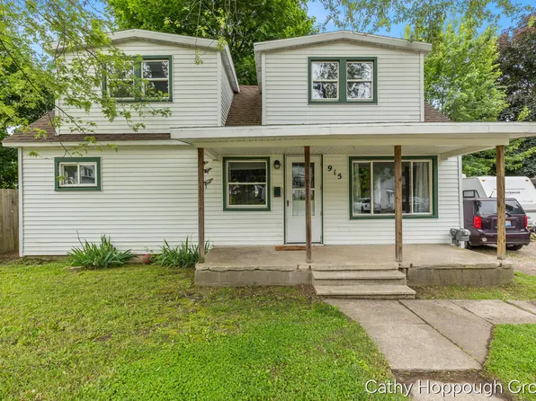 915 Branch St, Ionia, MI 48846