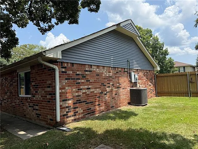 200 Tallwood Dr — Photo 31