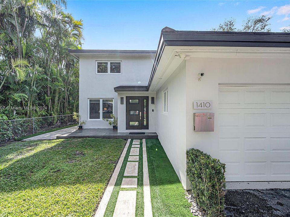 1st image of 1410 Mercado Ave