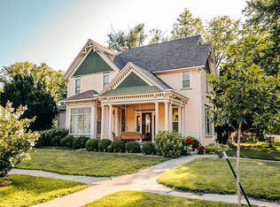 305 S 8th St, Sabetha, KS 66534