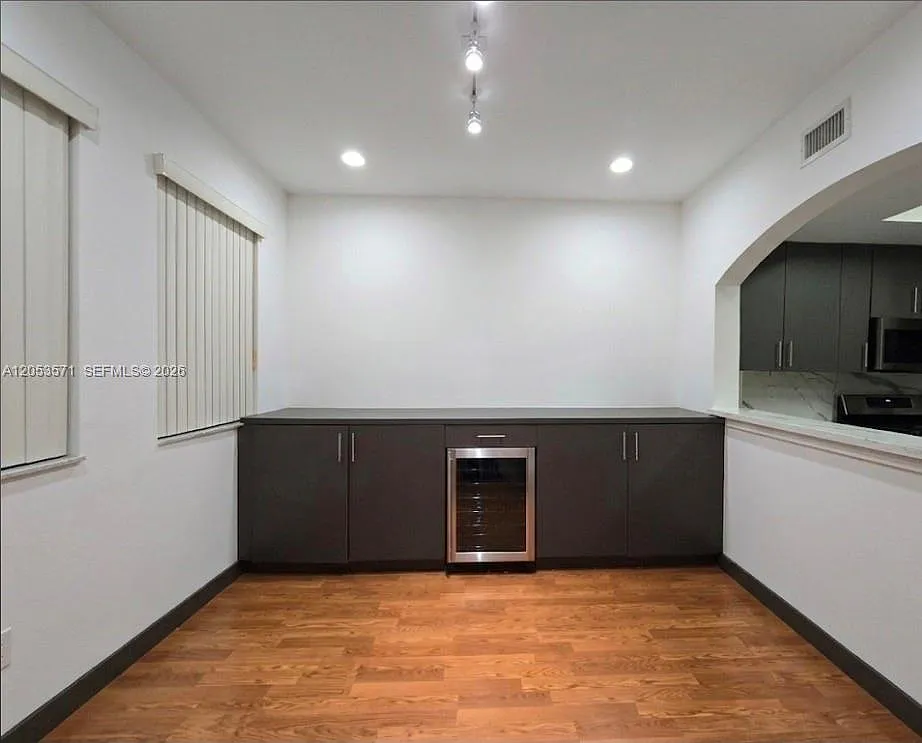 Century Park Condo No 2 — Photo 1