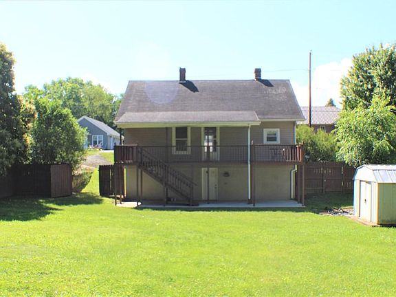 3rd image of 970 W Monroe St