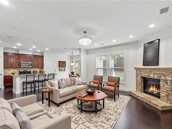 3700 Terrasol Trl SW, Lilburn, GA 30047