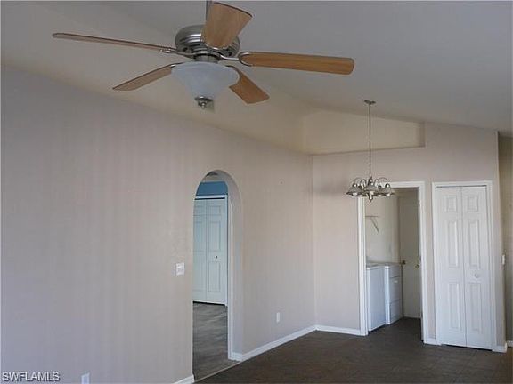 4th image of 1315 SW 36th St
