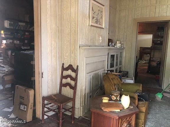 2nd image of 308 Laran St