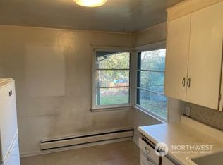 15715 Meridian Ave N, Seattle, WA 98133