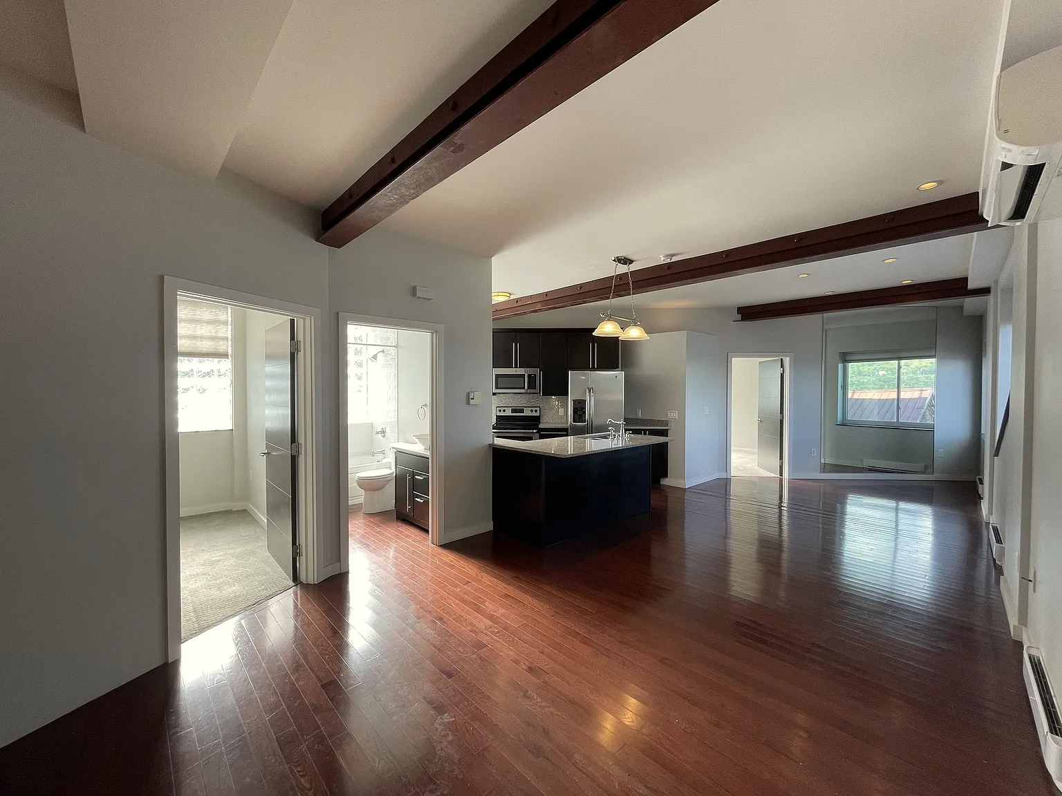 2 bed, 1100 sqft, $2,495 — Photo 2