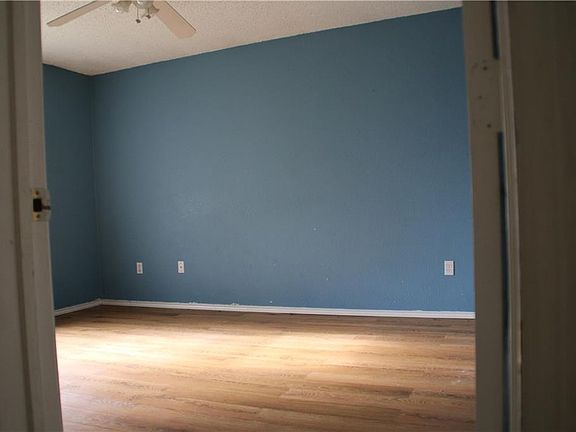 3rd image of 5908 Tinsley Dr