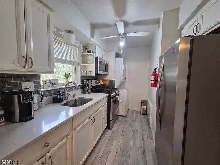 11 Wedgewood Dr #1 — Photo 8