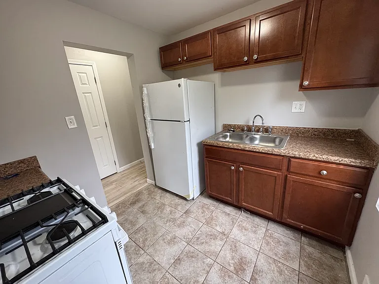 3525 Hickory St — Photo 9