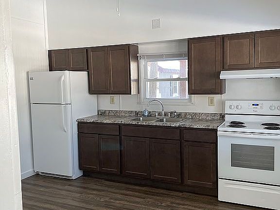 3rd image of 112 S Stewart Ave #2