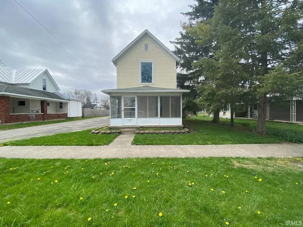 535 N East St, Winchester, IN 47394