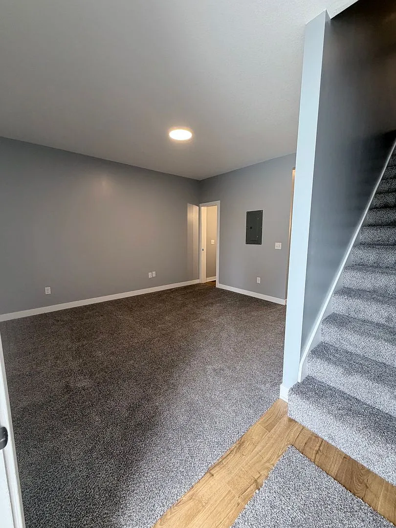 Dupont Village LLC — Photo 3