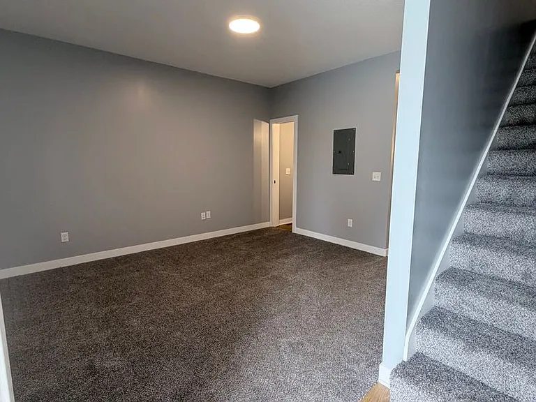 5739 E Dupont Rd — Photo 3