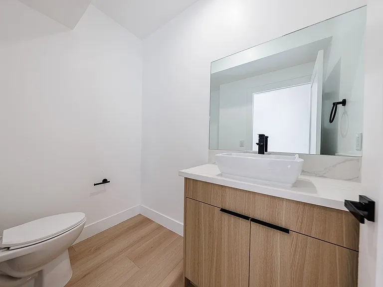 Gorgeous New Townhomes Next To la Cienega Park — Photo 15