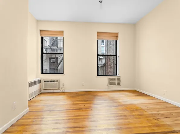 234 East 35th Street image 7 of 11