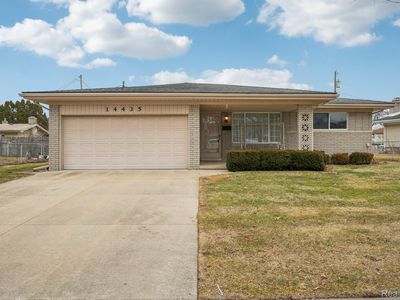 14435 Royal Dr, Sterling Heights, MI, 48312
