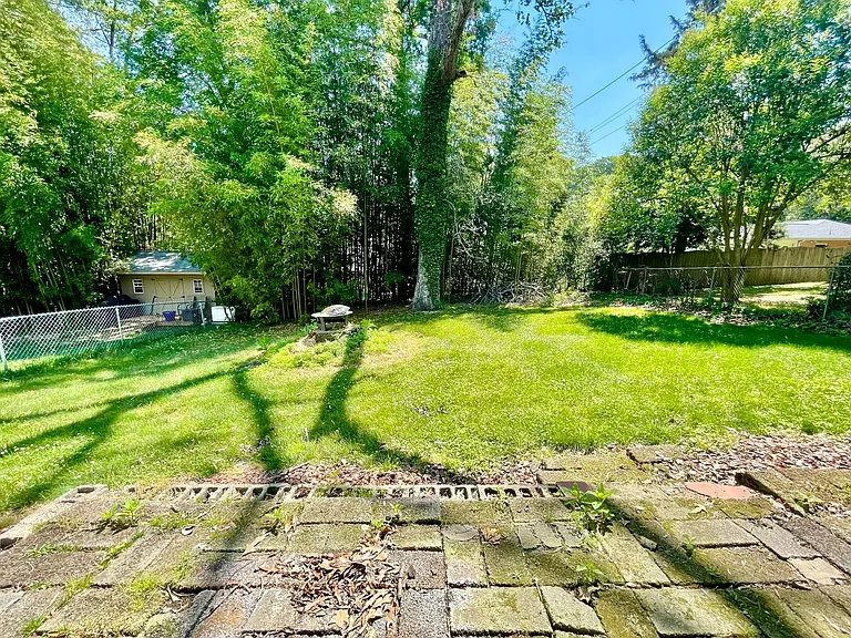 2306 Dellwood Dr — Photo 9