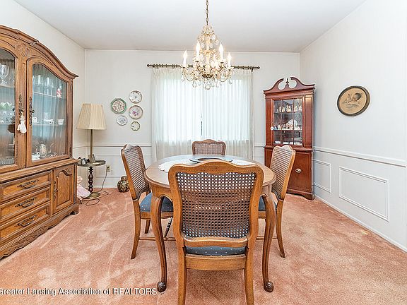 5th image of 1417 N Magnolia Ave