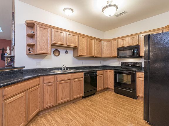 3rd image of W197N16925 Stonewall Dr Unit 305