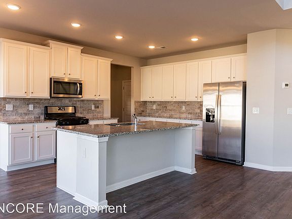 3rd image of 2566 Bear Mountain St