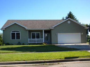 608 Claggett Ave, Waupun, WI 53963