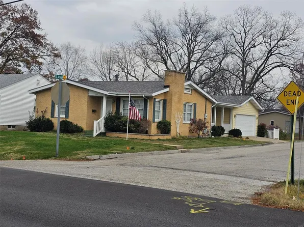 466 S 4th St, Ste Genevieve, MO 63670