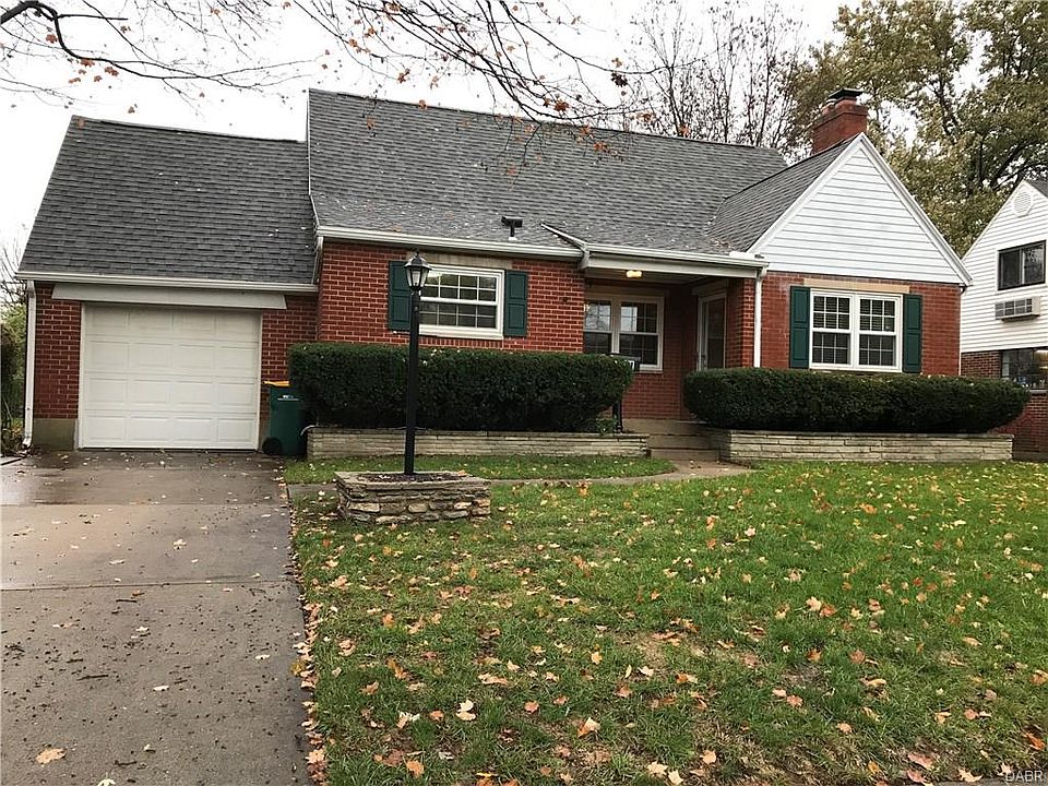 1st image of 1121 Larriwood Ave