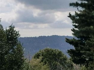 900 Lo Ln, Twin Peaks, CA 92391