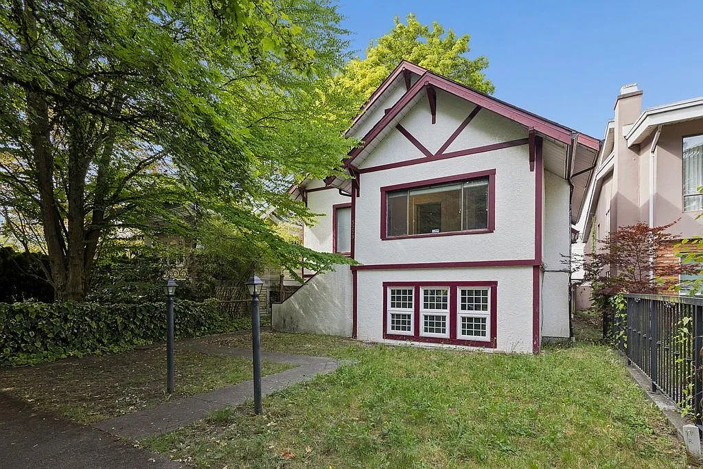 2 bed, 900 sqft, $2,000 — Photo 1